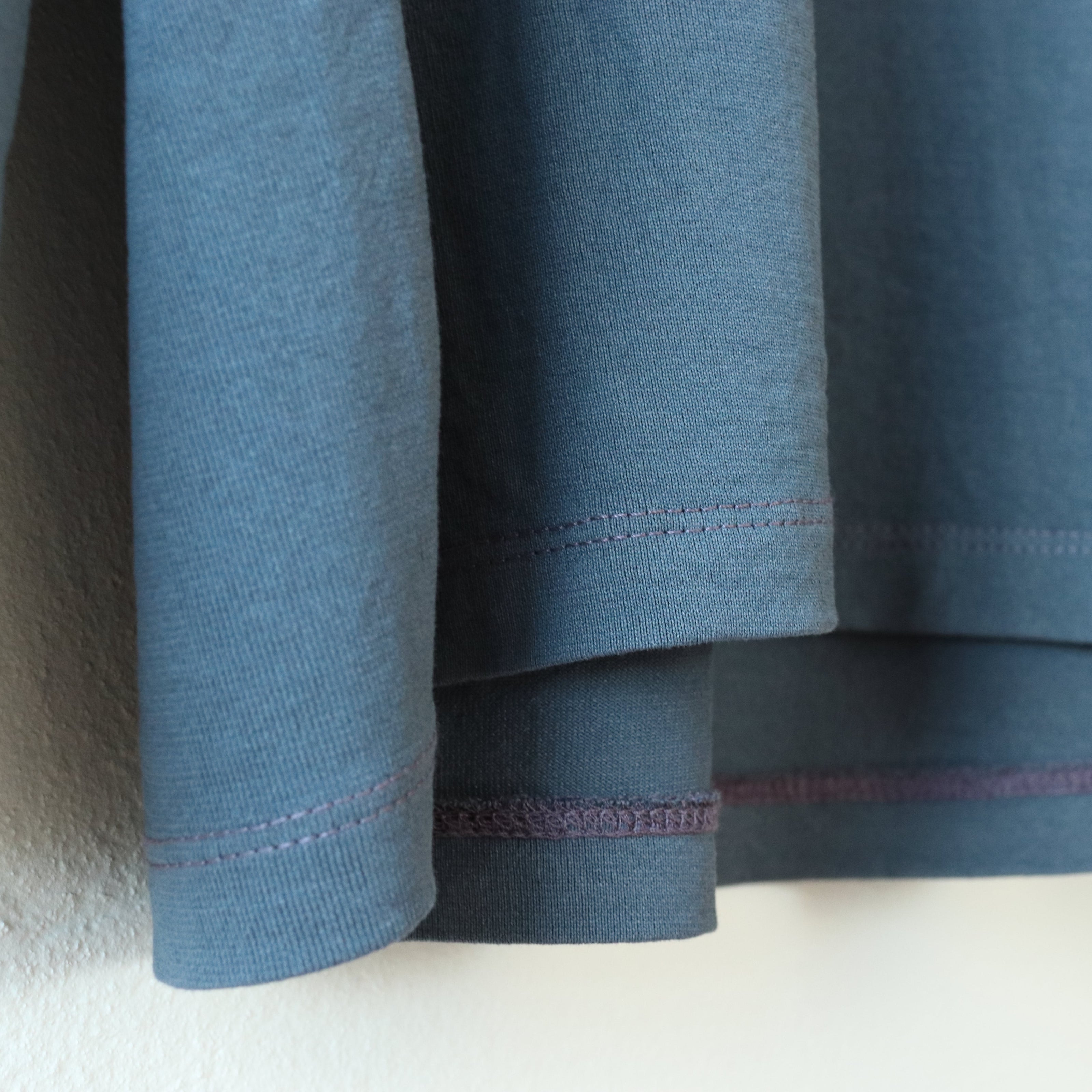 ※藍鼠は光の当たり方で色が変わって見えます